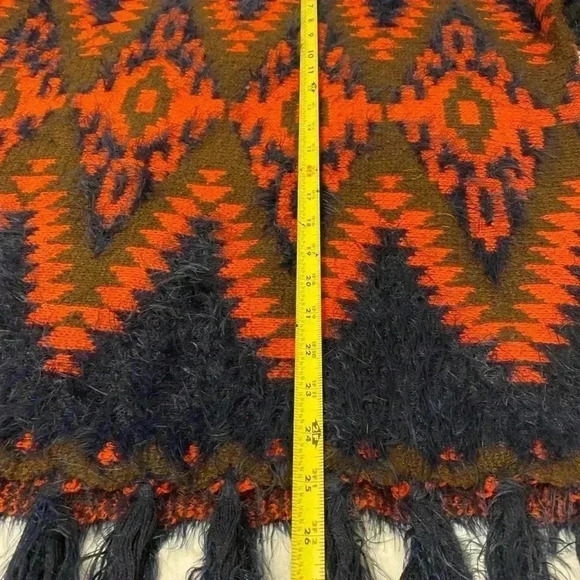 Powder River Outfitters Soft Fuzzy Southwestern Aztec Fringe‎ Longline Sweater - Picture 9 of 13